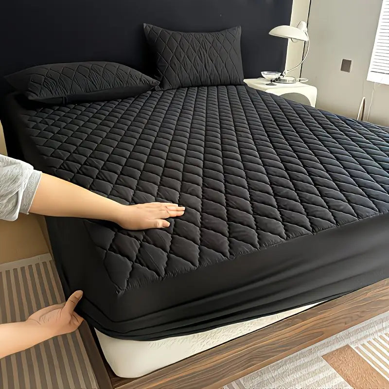 1pc Ultra-luxury Thick Solid Color Mattress Protector